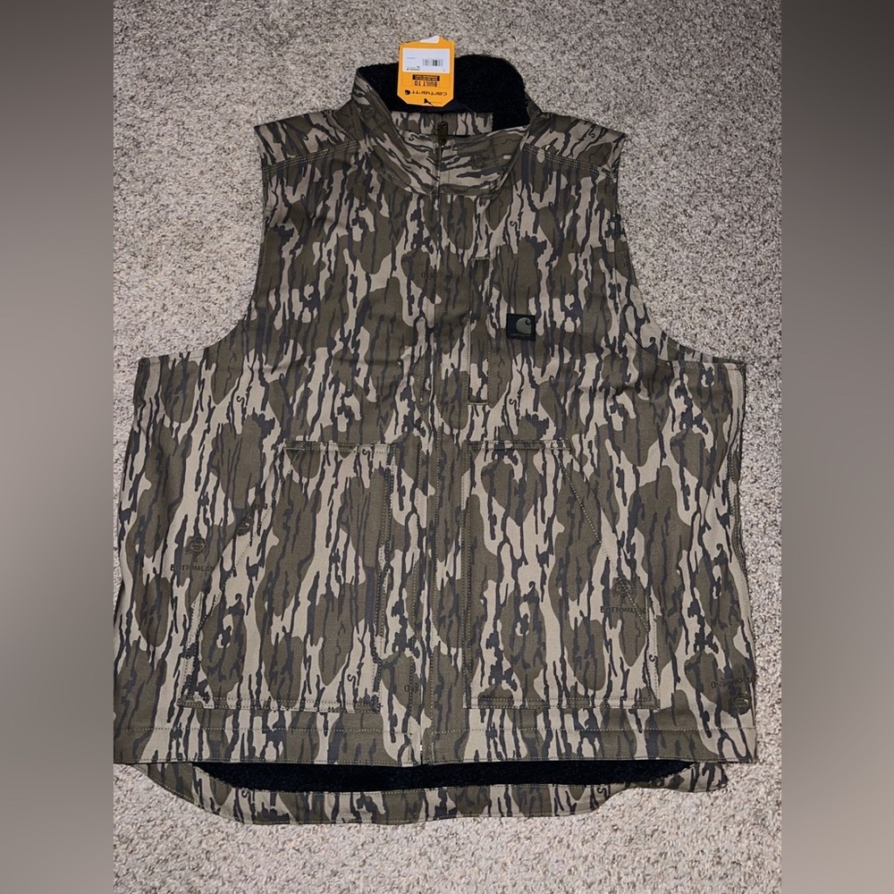 Men’s Camo Sherpa-Lined Vest